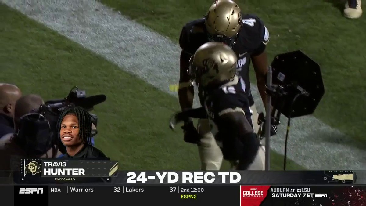 TRAVIS HUNTER SPIN MOVE FOR THE TOUCHDOWN 🤯 HE’S BACK. (via FOX College Football)