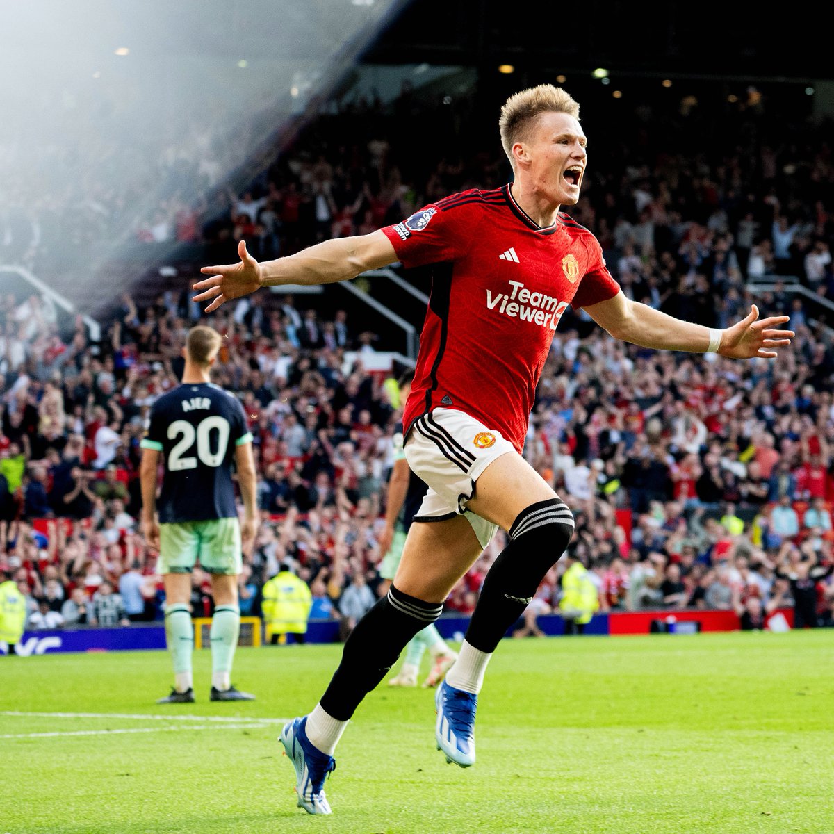 Late but great ⏳ Relive our 🔟 latest #PL winners and let us know your favourite 👇 #MUFC
