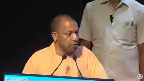 बेटी की शादी के लिए 'मुख्यमंत्री सामूहिक विवाह योजना' के माध्यम से ₹51 हजार की सहायता भी Government of UP दे रही है...