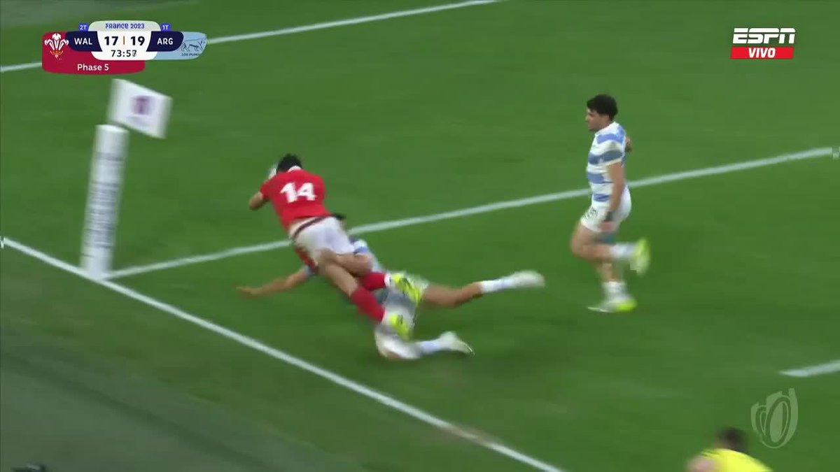 "Los Pumas": Por este tackle increíble de Moroni que le dio un respiro enorme a Argentina ante Galés.