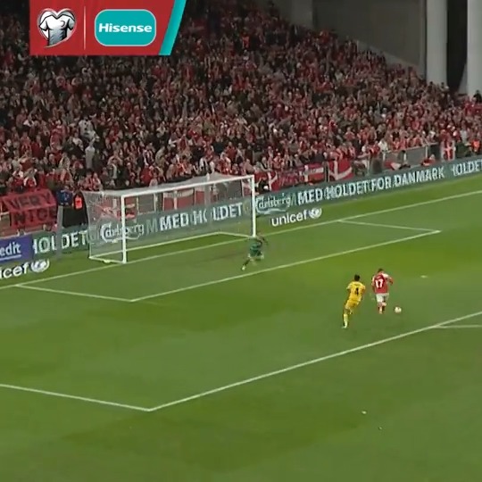 Eriksen's assist ๐คค #EQskills || Hisense Sports