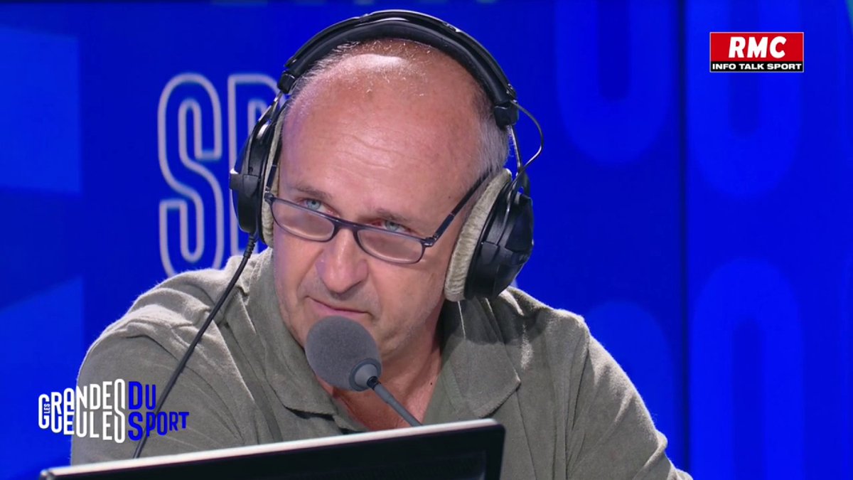 🏉🙏 L'émotion de Philippe Saint-André, les larmes aux yeux, la gorge nouée, au moment de livrer tous les secrets de la défaite controversée du XV de France face à l'Afrique du Sud, en 1995. 💬 "J'ai craqué, je ne l'avais jamais dit. J'ai attendu 28 ans. Ça fait du bien."