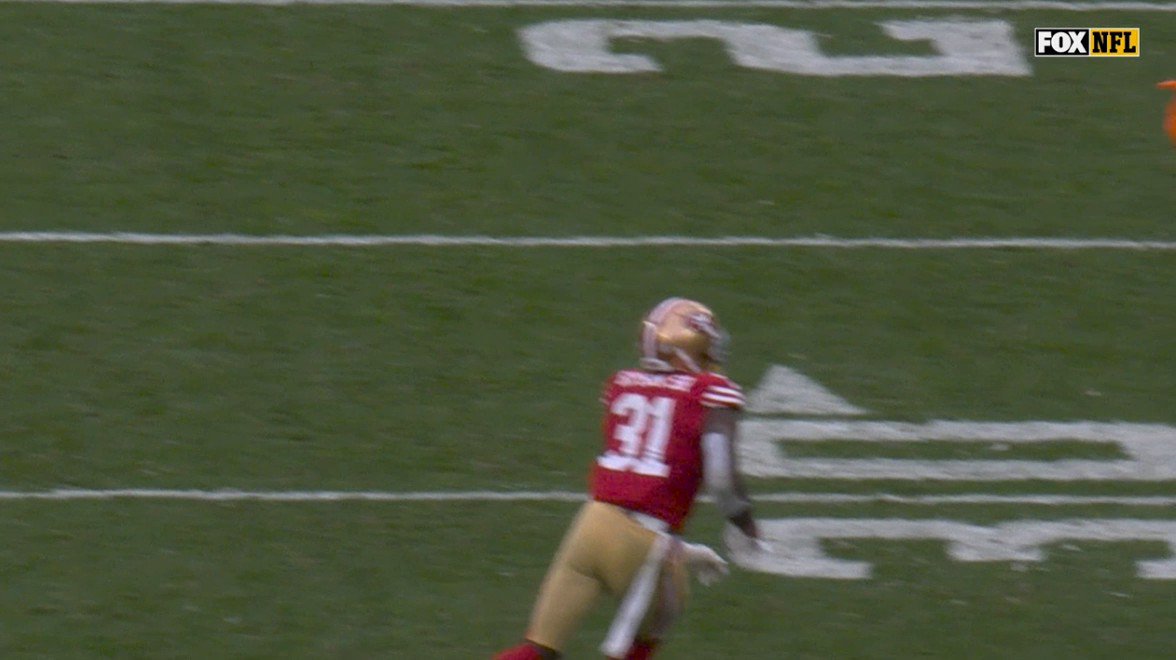The refs doing everything they can to keep the #Browns in the game vs the #49ers 🫠