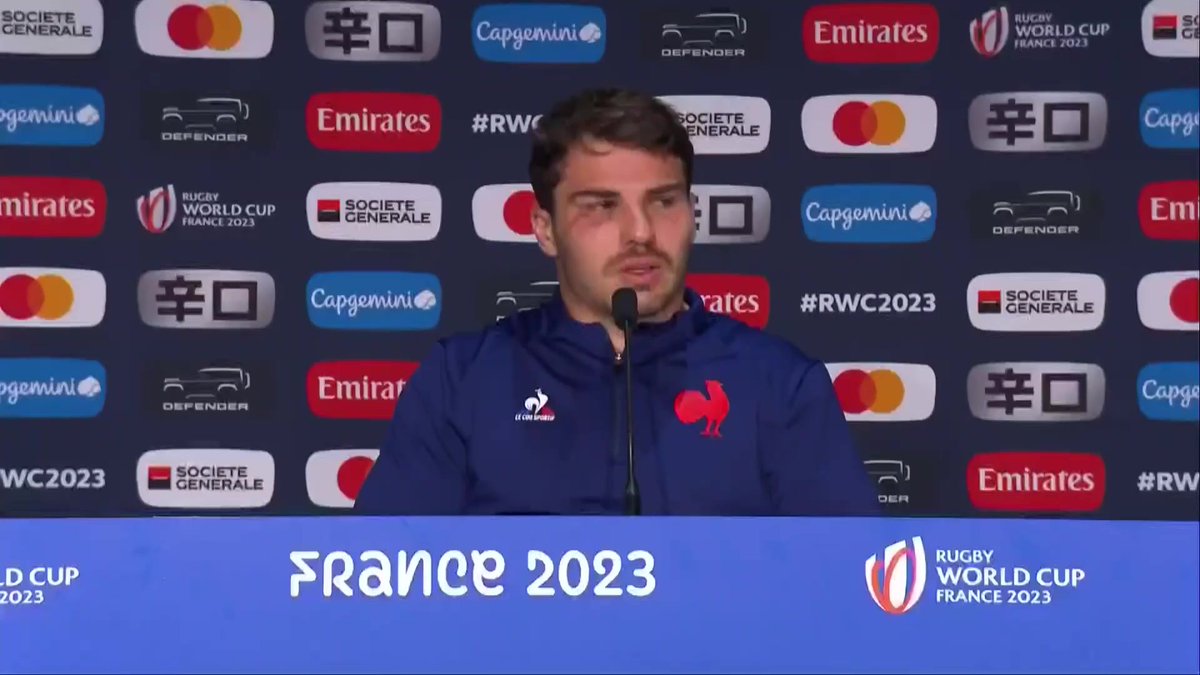 💬 « Je ne suis pas sûr que l'artbitrage ait été au niveau de l'enjeu aujourd'hui » Antoine Dupont évoque l'artbirage lors de l'élimination face à l'Afrique Sud #FRAvRSA
