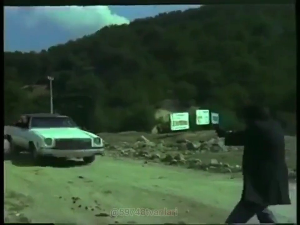 Yeşilçam’dan olağanüstü gerçekçi kaza sahnesi.