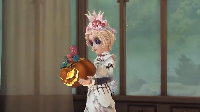 Happy Halloween🎃 ハロウィンイベントはもうすぐ！ イベントで機械技師のSSR衣装 オペラ歌手のSR衣装、サバイバー共通SR携帯品 隠者、機械技師の特殊アクションも入手可能！ 更に曲芸師と納棺師の 特殊アクションがショップに登場！ 10月19日をお楽しみに、なの！ #IdentityV #第五人格