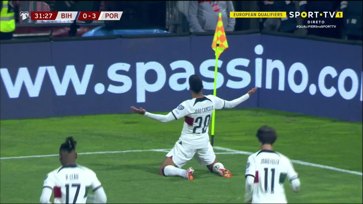 Cancelo não deu hipótese ☄️