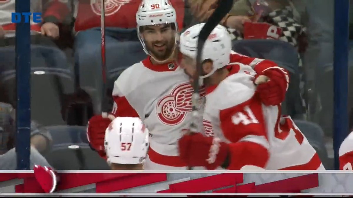 👻🐻's first as a Red Wing! (&amp; that pass by JV... 👌)