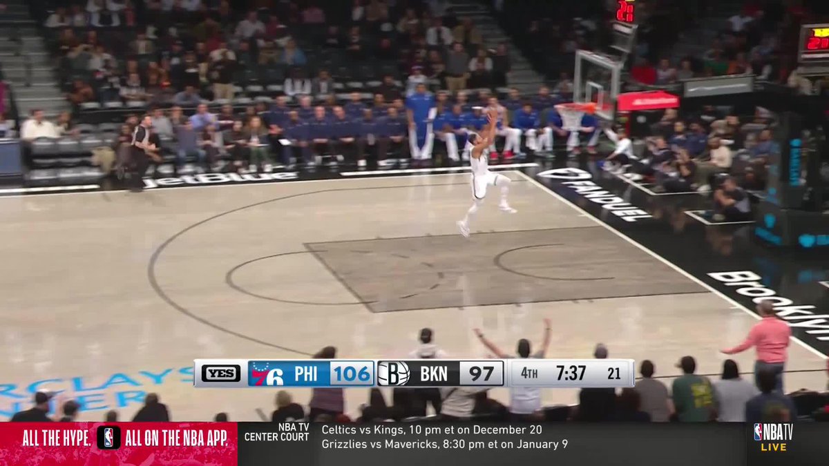 BEN SIMMONS DOING IT ALL. 🔥🔥🔥