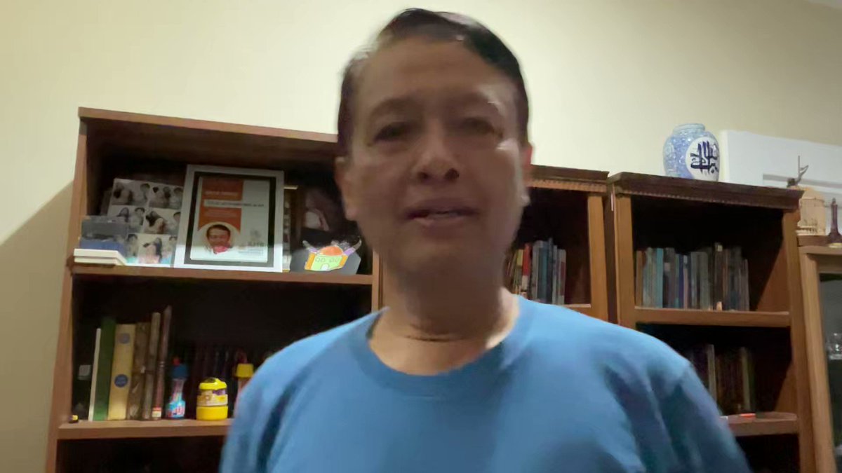 Malam ini saya sempat bikin video berisi narasi tentang sudah ditetapkannya Prof Mahfud MD sebagai cawapresnya Ganjar. Lalu bagaimana dengan Prabowo dan Gibran? Lalu apa makna keberanian dan kecepatan Bu Mega dengan PDIPnya memutuskan lebih cepat dibanding pasangan Prabowo? Ini ulasan ringkasnya.