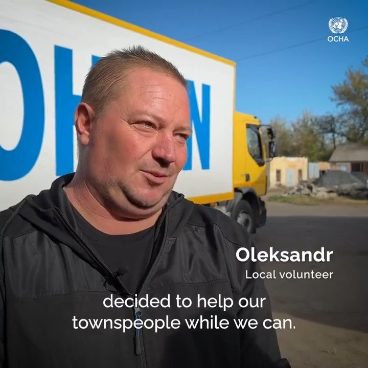 “Although it’s terrifying to live here, they are trying to get back home.” Liubov explained to us how her neighbours are going back to war-torn Chasiv Yar, after facing challenges to make ends meet in other parts of Ukraine. The United Nations is delivering supplies to help them cope.
