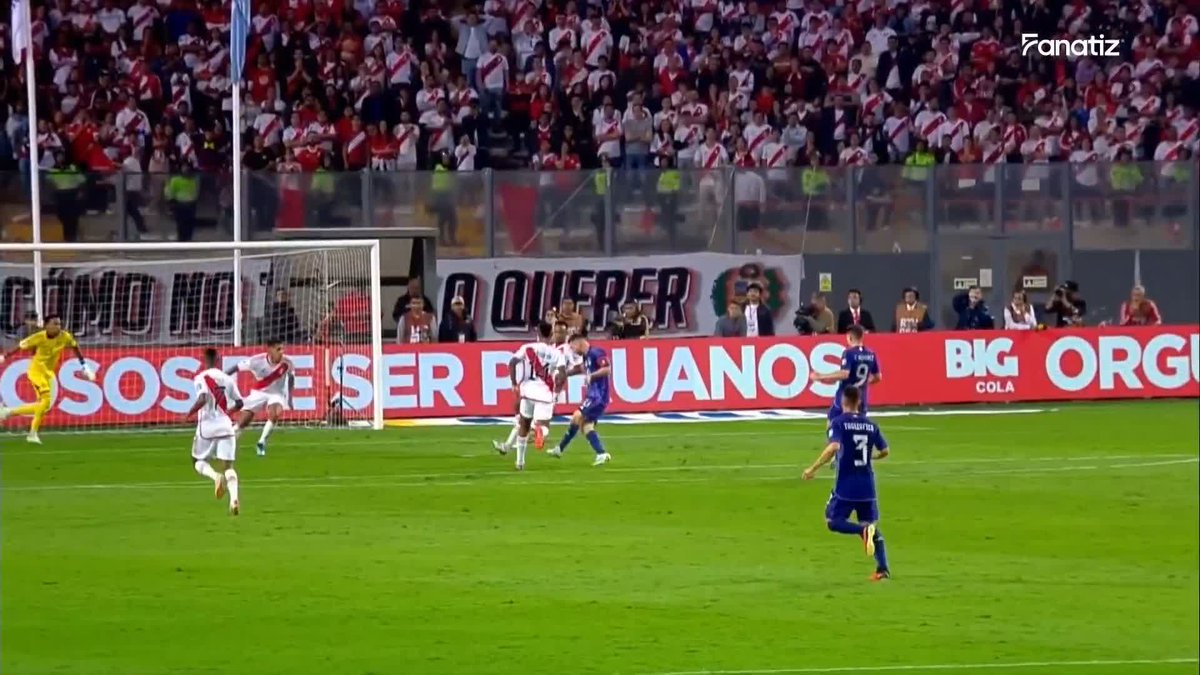 OH MY MESSI 🤯 (via Fanatiz)