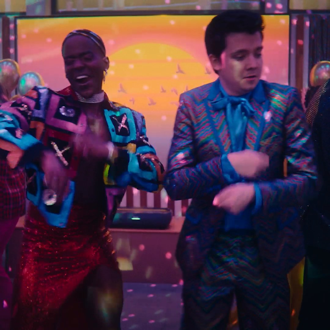 friends who boogie together >>>