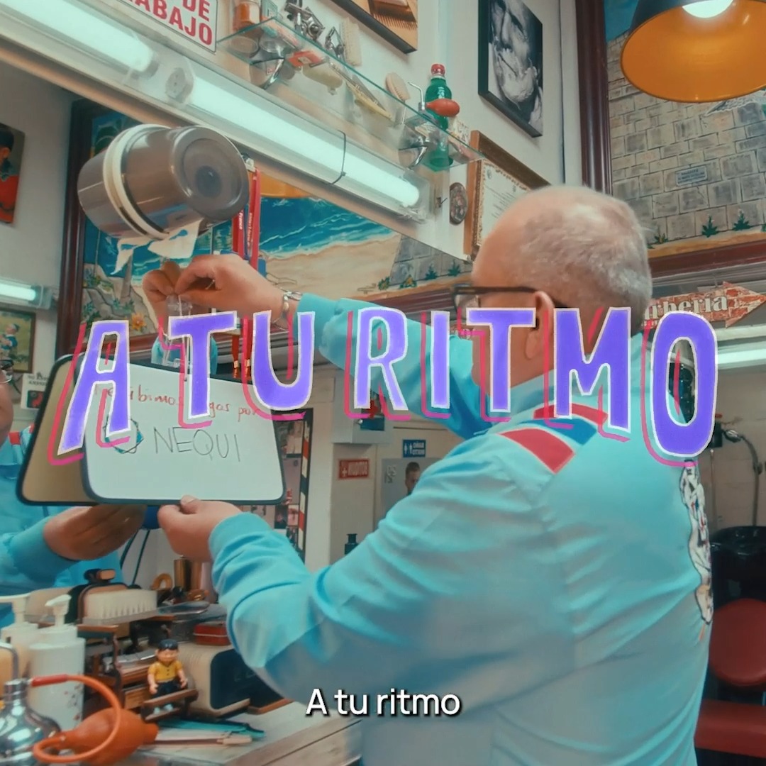 Nuestros mejores avisos no siguen manuales. Lo que hace a Nequi chimbita, es lo que hagas tú #ATuRitmo con la app. Por eso esta marca es hecha por y para la gente 💜 *Para ver la evolución recuerda actualizar la app desde la AppStore, PlayStore o AppGallery desde tu cel :)