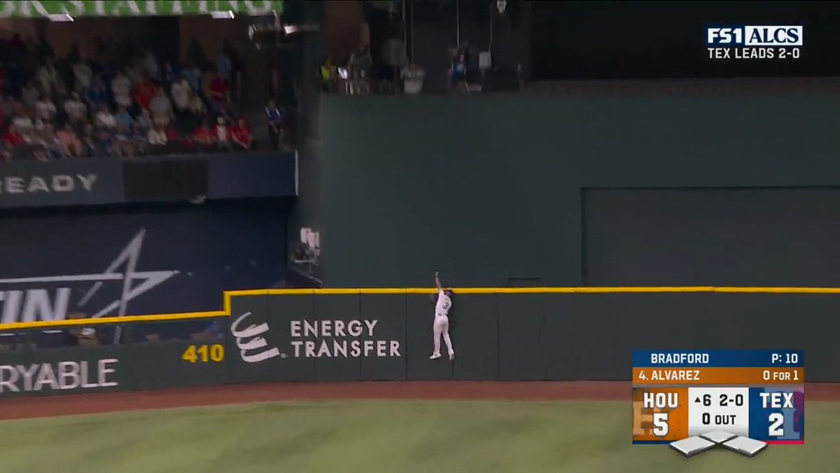 LEODY TAVERAS ROBS A HOME RUN! #ALCS