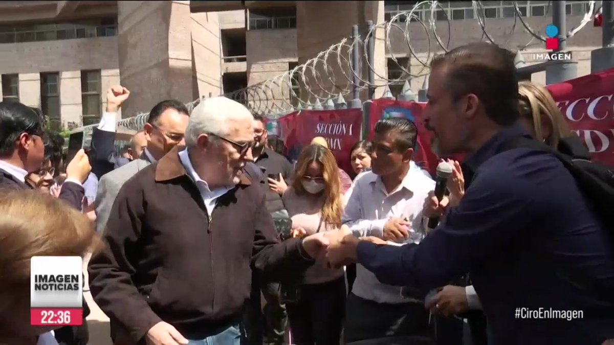 La protesta de los trabajadores del #PJF cumplió su tercer día y va cobrando fuerza. Hoy, magistrados y jueces se sumaron al movimiento, sorprendiendo a los trabajadores.
