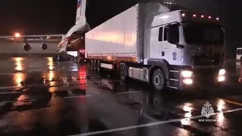 🛫 Russia's EMERCOM to deliver 27 tonnes of humanitarian aid to the people of the Gaza Strip, mainly food supplies: flour, sugar, rice and pasta. The Il-76 transport aircraft is already en route to Arish in Egypt. The Egyptian Red Crescent will ensure the delivery of the aid.