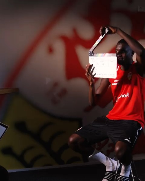 Saisondoku-Time!😍 3️⃣ Siege in Folge und einer ist in aller Munde: Serhou Guirassy. VfB inTeam ist mit der Mannschaft auf dem Wasen, begleitet die #VfB-Legenden rund ums Darmstadt-Spiel &amp; zeigt, dass der aktuelle Erfolg das Ergebnis von Teamwork ist. 🎥👉