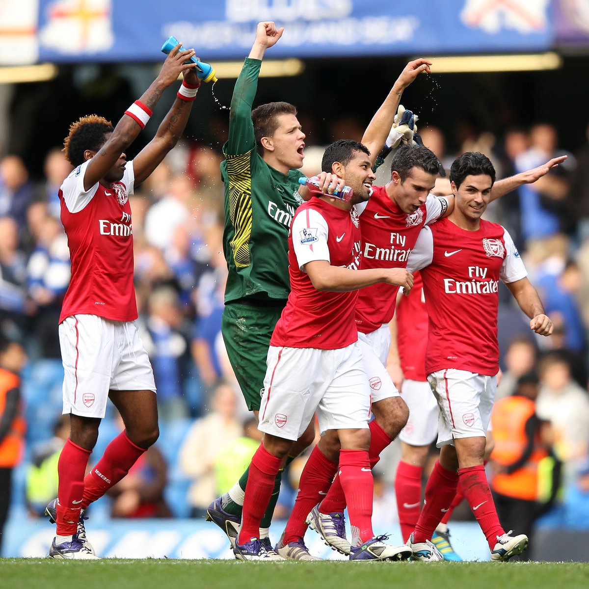 A memorable London derby โ โช Enjoy an action-packed encounter at Stamford Bridge from 2011