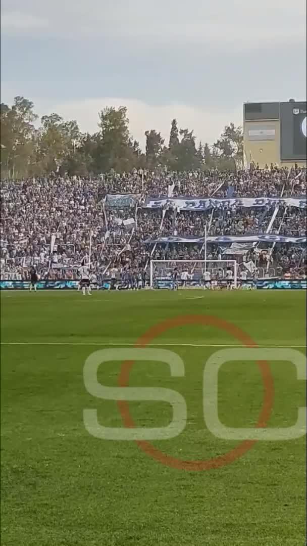 ATENCIÓN AL AUDIO: San Lorenzo tuvo un tiro libre peligroso sobre el cierre en Mendoza, pero el Ruso Rodríguez se hizo gigante ¡Y LEVANTÓ A LA GENTE DE GODOY CRUZ!