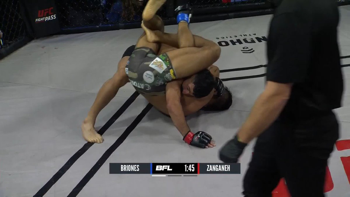 That was nasty... Let's get the medical team in there #BFL78