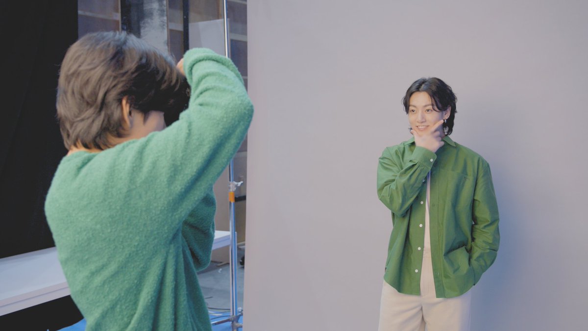 ＼#XYLITOL × #BTS ／ スチール撮影📸 Behind映像🎥 🌈特別番外篇公開🌈 カメラマンになったり 他のメンバーの撮影中に遊びに来たり👀 見応えたっぷり💗 #キシリトール #大切な歯のために 🦷 #smile2smile #BTS_XYLITOL