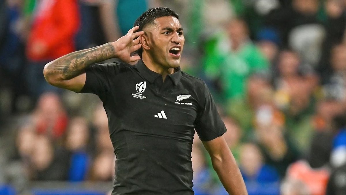 🗣 'If an Irish player did that in Dunedin, no way would I want that!' 😡 Alan Quinlan had no time for Rieko Ioane gesturing to the Irish crowd during the #RugbyWorldCup quarter-final.