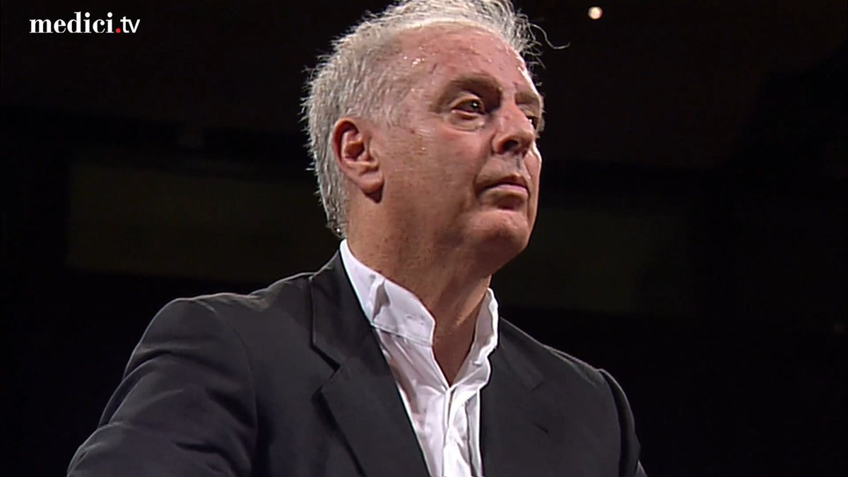 🕊️Today at we wanted to amplify the message of the West-Eastern Divan Orchestra, who, alongside their founders Daniel Barenboim and Edward Said, have been ambassadors for peace for over two decades. ⬇️⬇️