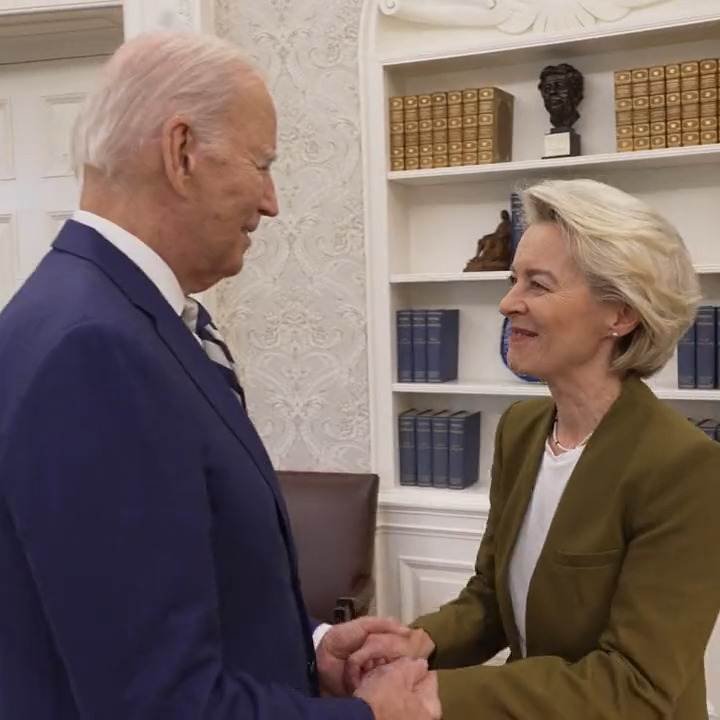 These conflicts show: democracies must stand together. Also when it comes to fighting climate change, fostering smart investments in emerging economies, upholding a rules-based international order. Happy to be in Washington to continue strengthening our 🇪🇺🇺🇸 relationship.