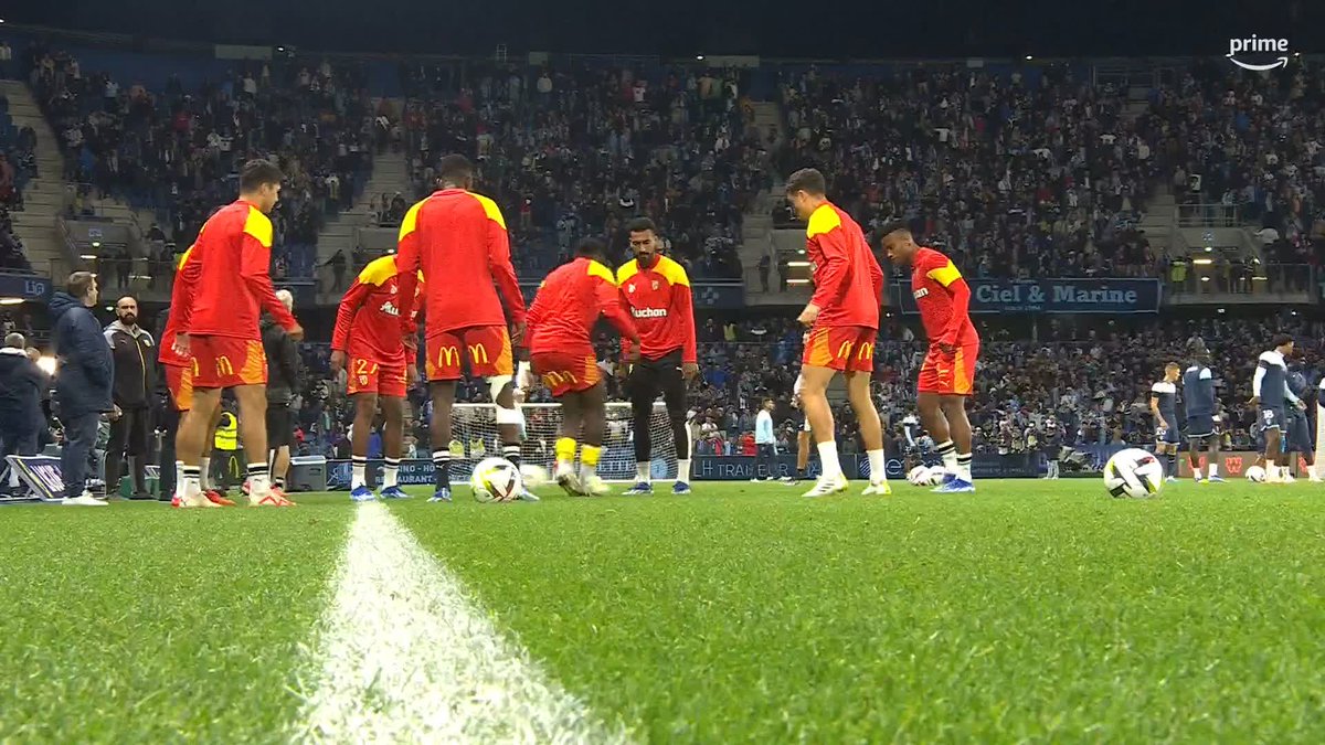 😍 "QUI NE SAUTE PAS N'EST PAS HAVRAIS" 🎶 L'ambiance monte au stade Océane pour le 1️⃣er guichets fermés de la saison du Havre Athletic Club ⚽️ ! #HACRCL