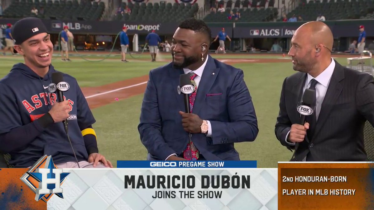 "You're the reason I love this game." 🥹 Mauricio Dubón tells Derek Jeter that he is the reason he fell in love with the game of baseball ❤️