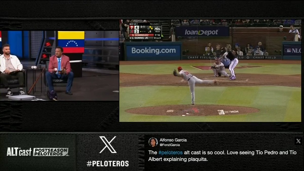 .Pedro Martinez shows how he'd make a glove out of cardboard back as a kid in the Dominican Republic 👏