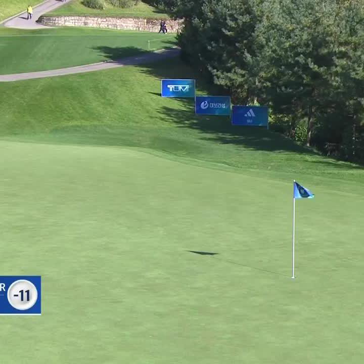We have a new leader at the BMW Ladies Championship and what a way to do it!! 👀 Céline Boutier
