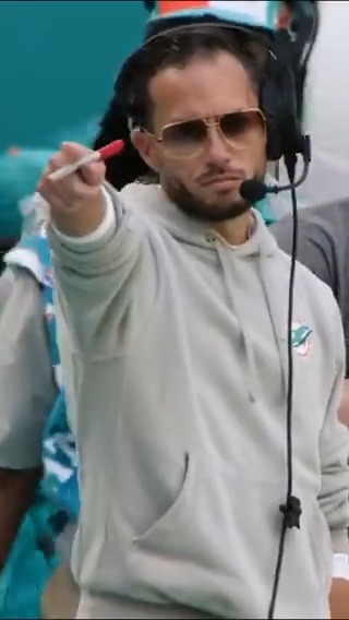Mike McDaniel is so unintentionally funny. Could watch his mic'd up clips all day long. 😂 (via NFL Films)