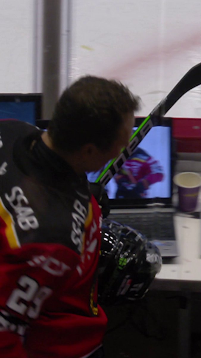 Viktigt meddelande från kapten Gustafsson under Norrlandsderbyt mellan Skellefteå och Luleå 🎤 📢
