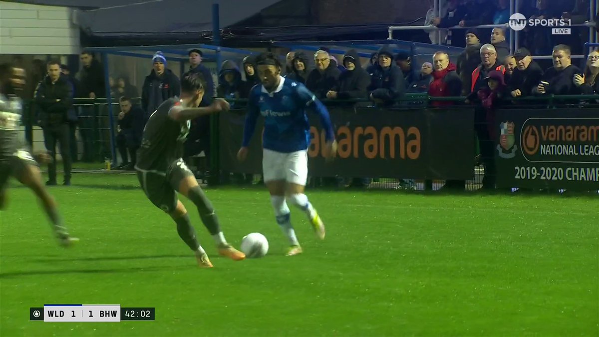 That was special 😍 Wealdstone’s Tarryn Allarakhia with a moment of individual brilliance in the ReckyTHFC #killrecky 👏