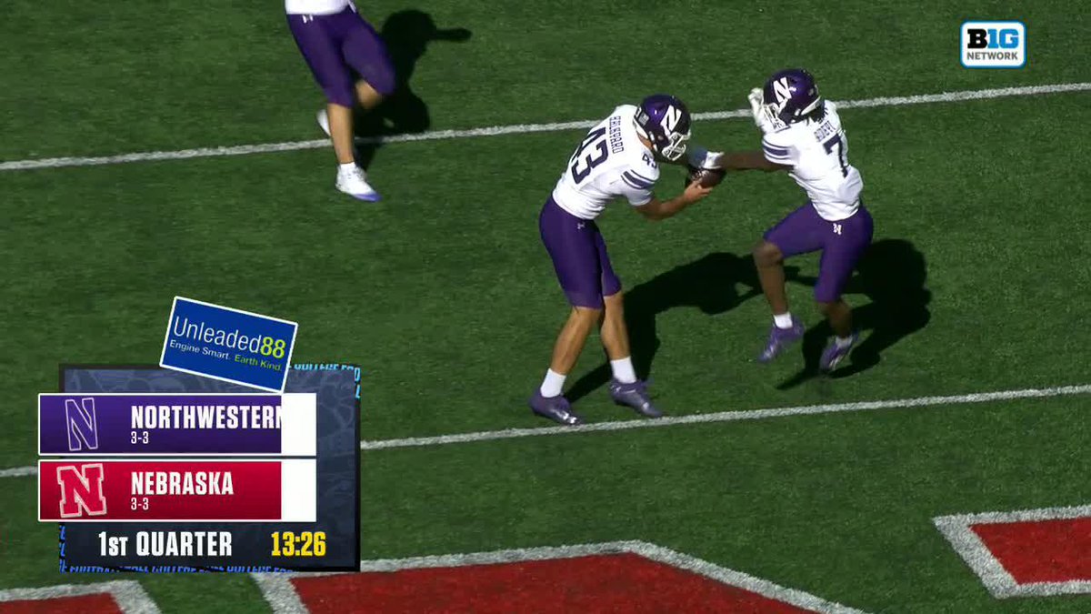 You gotta see this punt from Northwestern Football. 😳 📺: Big Ten Network