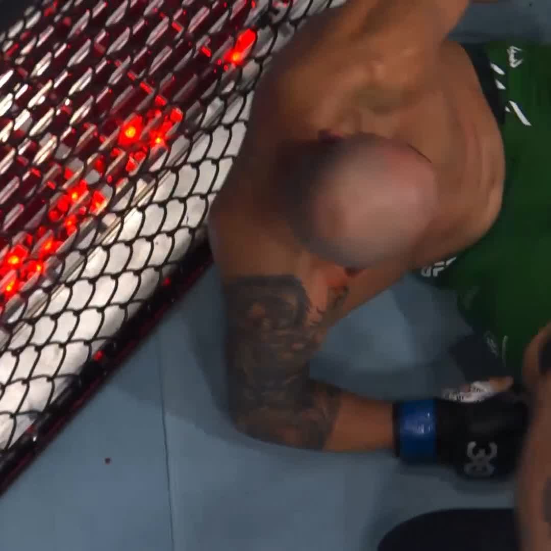 HEADSHOOT 😱🎯 LA SURPRISE D’ISLAM MAKHACHEV ! #UFC294