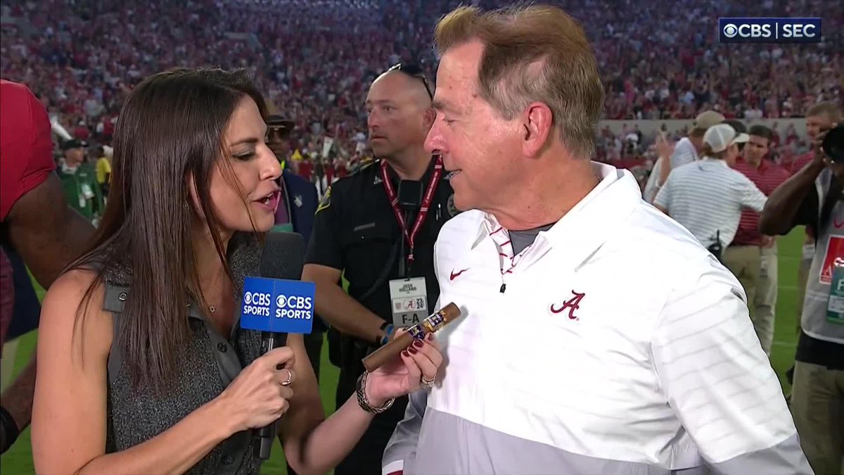 "Well, I'll chew on one for a while." - Nick Saban to Jenny Dell on the victory cigar And then you MUST un-mute to hear Jalen Milroe's laugh 🤣