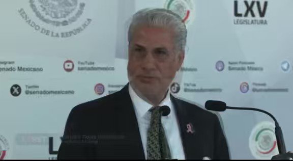 Al senador de morena Alejandro Díaz Durán, no le parece bien que el poder ejecutivo esté atentando contra un poder autónomo como es la SCJN. Eso no es permisible, no es democrático, no es justo.🥳 Es de reconocerse que desde dentro del propio morena critiquen el atraco que López Obrador esté haciendo contra el PJF. El pueblo nos lo va a cobrar en 2024. Y tiene mucha razón. López y morena, nos vemos en las urnas en 2924, ahí nos cobraremos todas las cuentas pendientes. ☝️ YA NOS DEBEN MUCHAS ! #YoDefiendoAlPoderJudicial #ALasCalles22DeOctubre