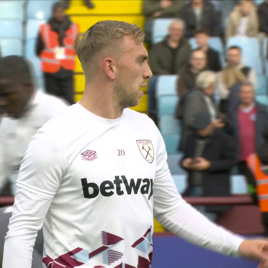Clinical 🎯 Energy ⚡ Work rate 💪 Jarrod Bowen's on fire for West Ham. 🗣️
