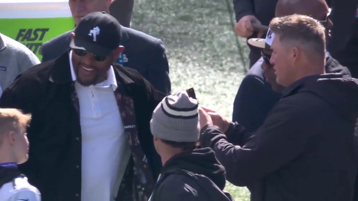 Several Baltimore Ravens legends are in attendance at their game today 👏