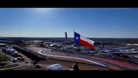 The drivers can't get enough. The fans flock here 400,000-strong. This is Texas. This is COTA. This is The United States Grand Prix! 😍 #USGP #F1 James Hinchcliffe