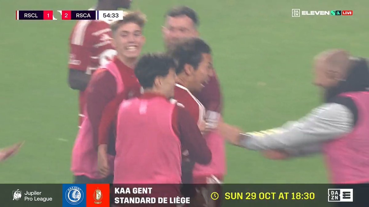 3️⃣-2️⃣ | Un come-back pour les livres d'histoire. 📖🤯 #STAAND