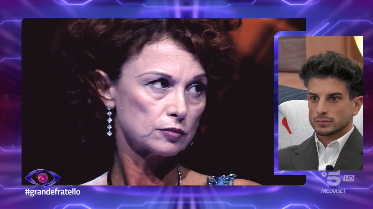 Durante la scorsa tornata di nomination, tra Alex e Beatrice la tensione è salita vertiginosamente... e anche nei giorni successivi ci sono state scintille. #GrandeFratello