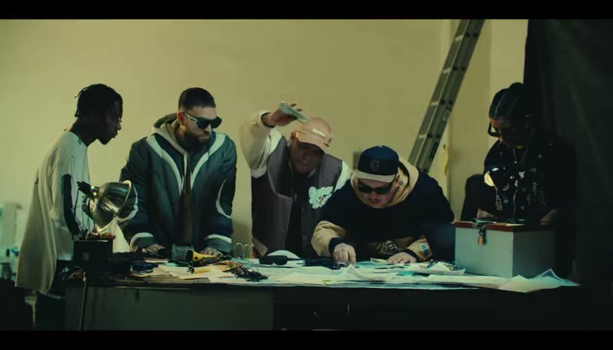 Primer sencillo de mi nuevo disco… Y esto apenas empieza 🙏🏽♥️💰🔥