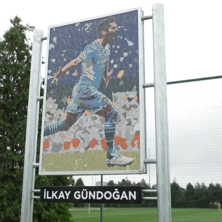 Our Chairman, Khaldoon Al Mubarak, has paid tribute to Ilkay Gündogan on his 33rd birthday by unveiling a dedicated training pitch at the CFA in Ilkay's honour! 🙌 Thank you for everything and wishing you a Happy Birthday, Ilkay 🩵