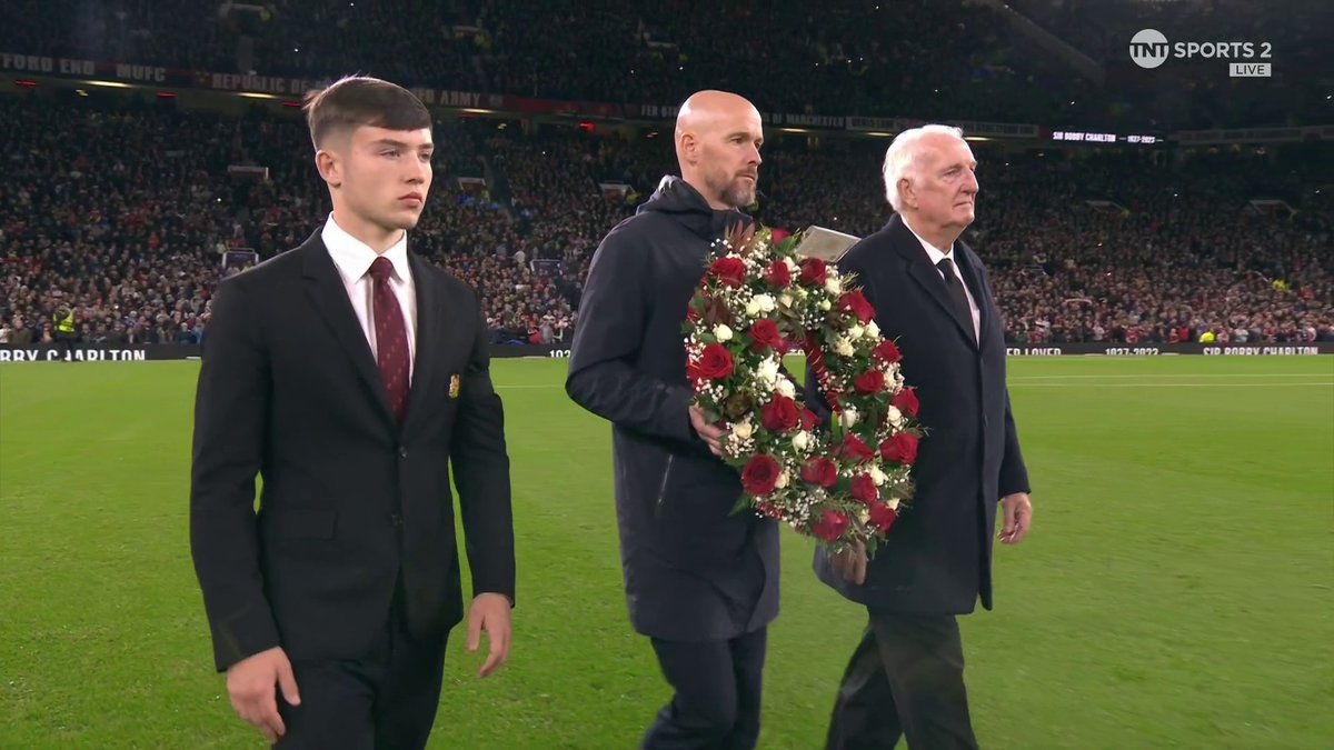Man Utd with a touching pre-match tribute for Sir Bobby Charlton at Old Trafford ❤️ #UCL