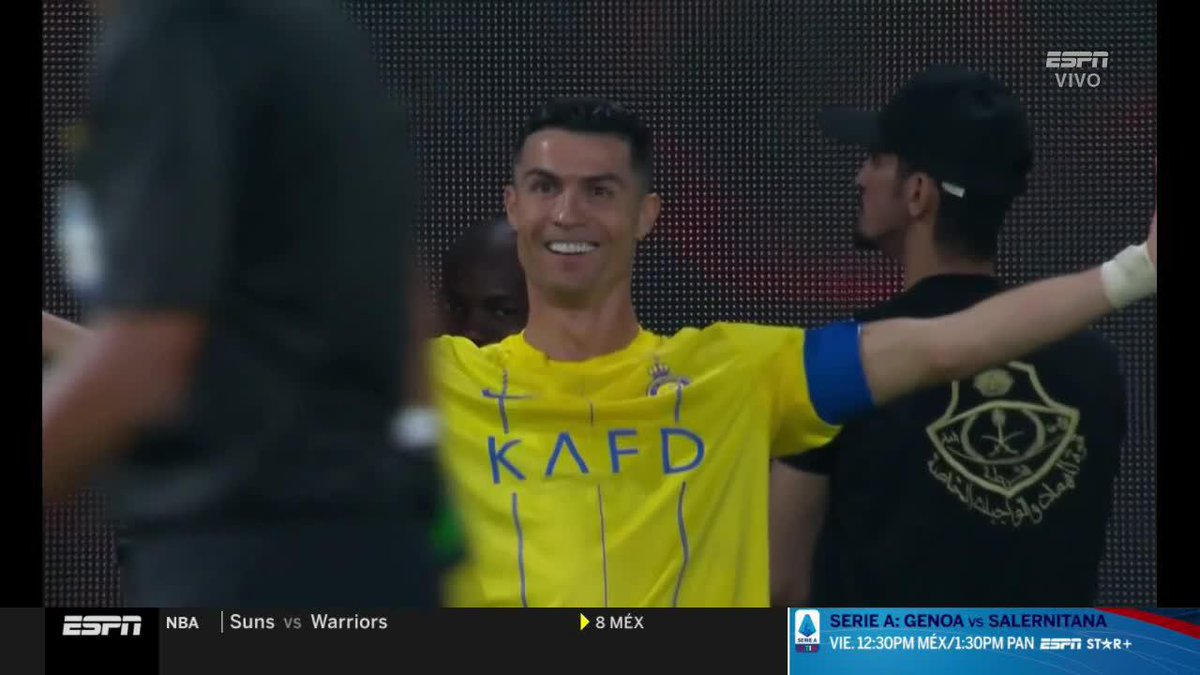 🚨⚽️ LE SECOND BUT DU DOUBLÉ EXCEPTIONNEL DE CRISTIANO RONALDO EN LIGUE DES CHAMPIONS ! 🤩 Le GOAT s’amuse du haut de ses 38 ans. 🐐