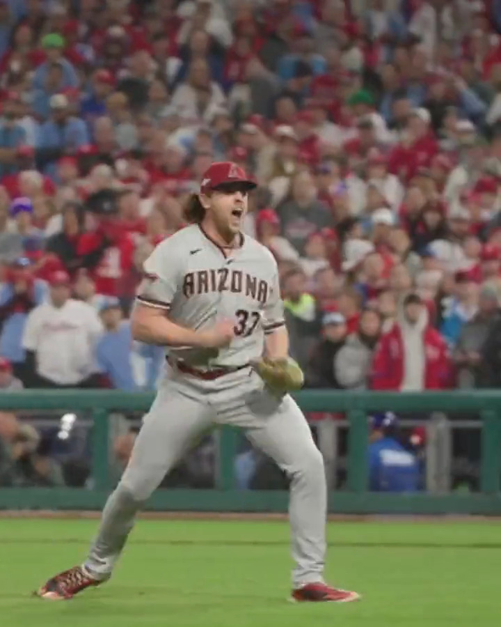 KEVIN!!! 😤 #NLCS